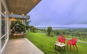Saffronstays Serenity - 2Br Villa Overlooking Lake Kadwa With Garden, Swings & Treks Near Sula Vineyard